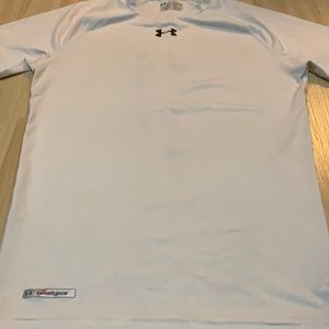 Under Armour Men’s Compression T-Shirt/Workout Shirt - Size LG (SLIM FIT)